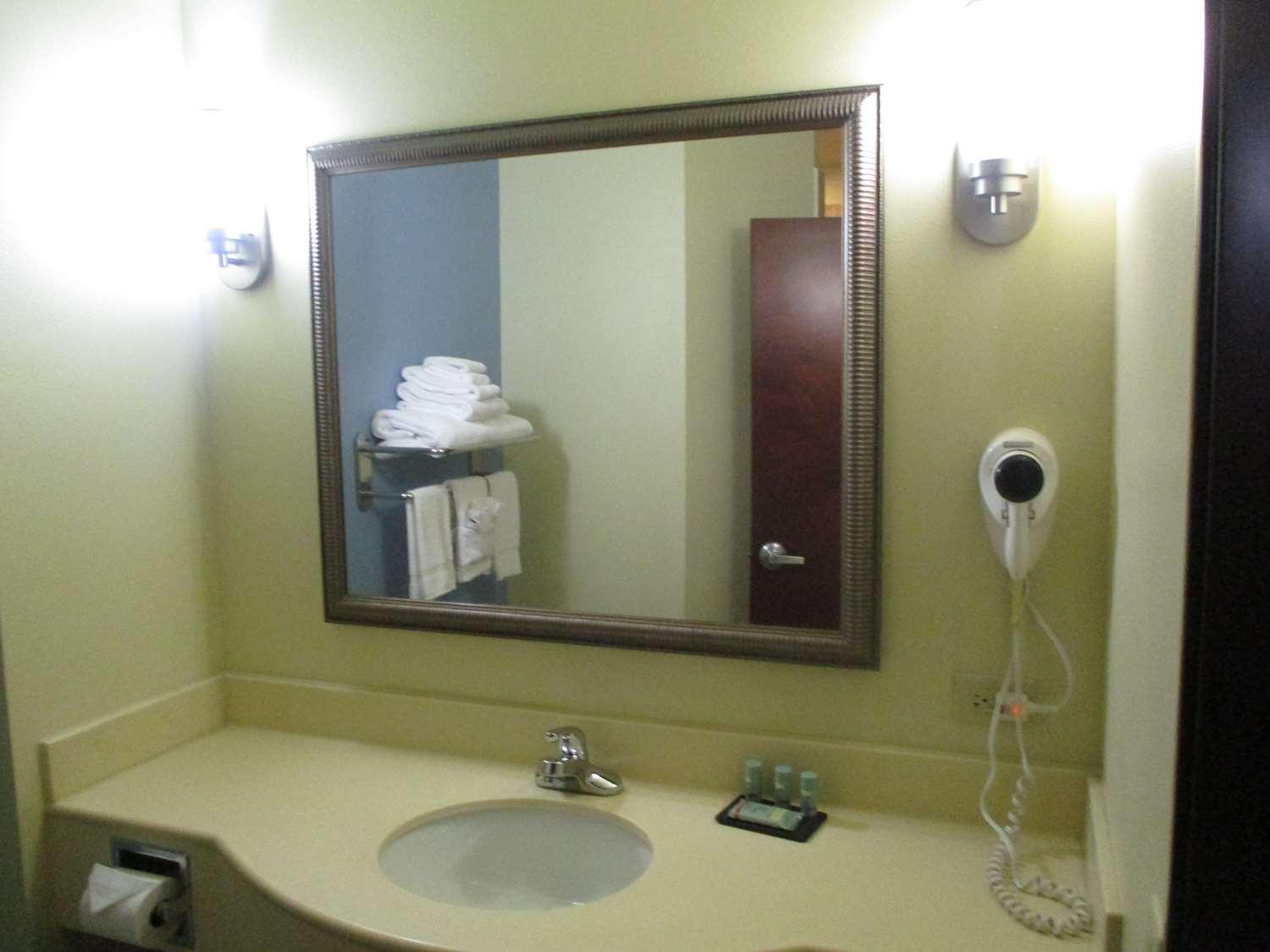 Best Western Coffeyville Central Business District Inn And Suites Exterior foto